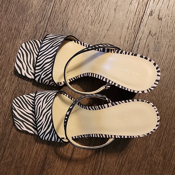 NWOT Ann Taylor Zebra Tan Print Linen Blend Block Heel Sandals Ladies 9 4" Heels - Picture 5 of 6